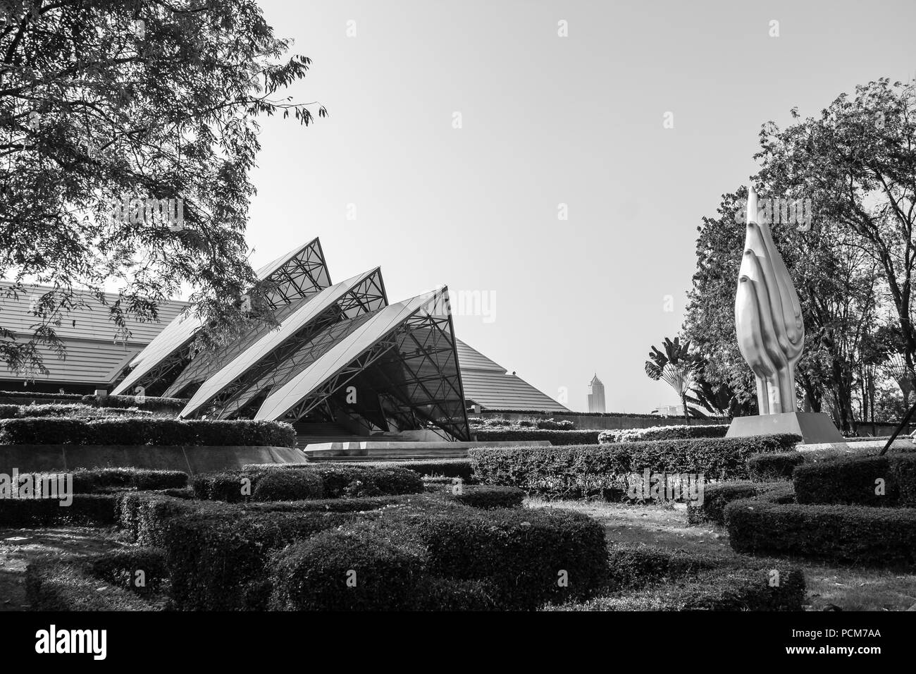 Bangkok, Thailand - 20. Februar 2017: schöne Architektur von Queen Sirikit National Convention Centre, dem wichtigsten Kongresszentrum und Messe h Stockfoto