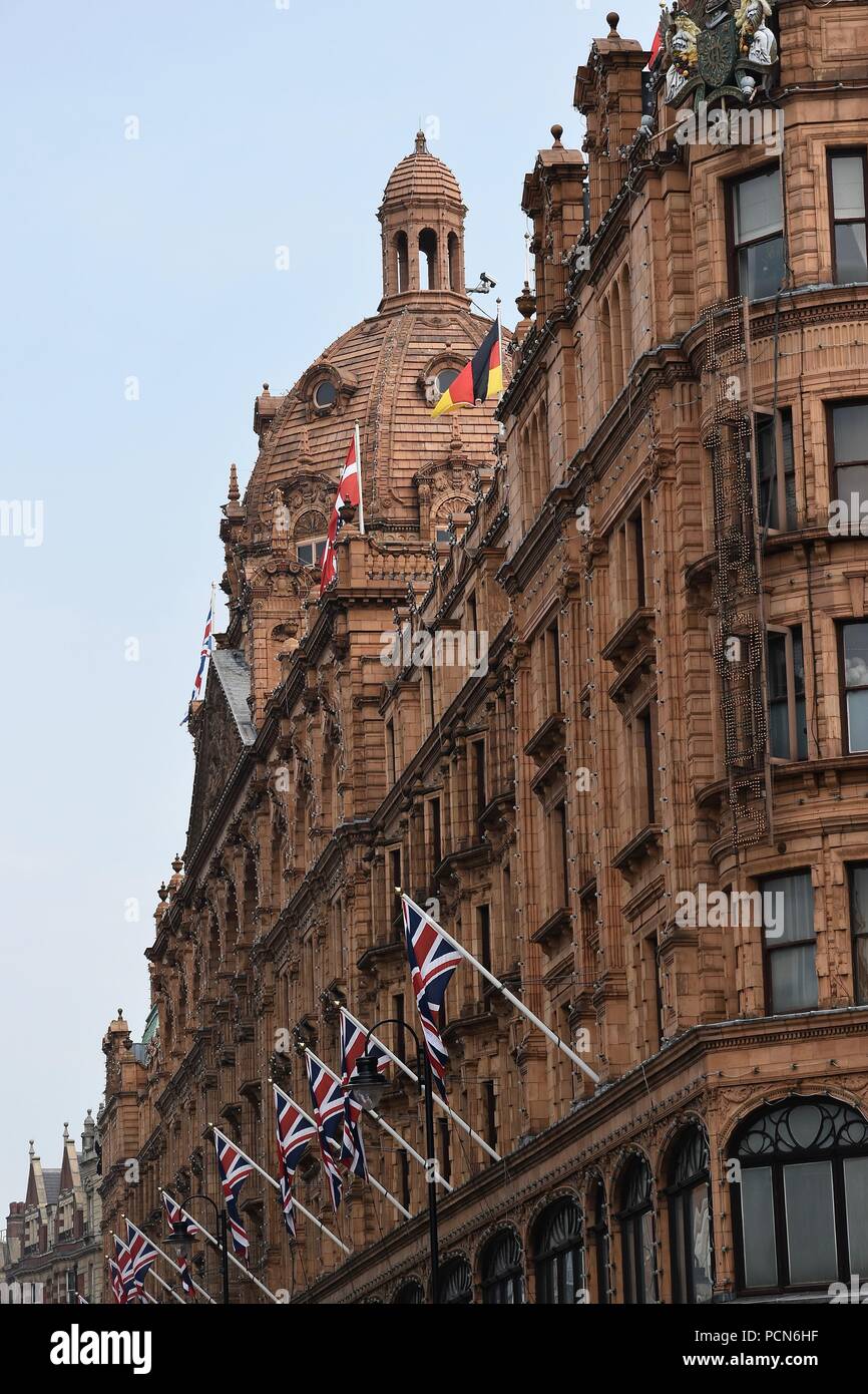 Iconic Harrods Kaufhaus, South Kensington, London, Vereinigtes Königreich Stockfoto