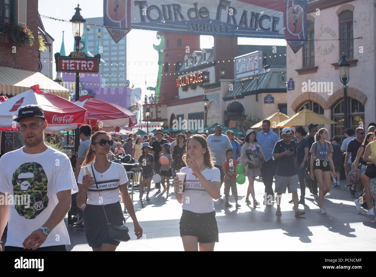 Los Angeles, Kalifornien, USA - 30. Juli 2018: Touristen und Besucher in den Universal Studios Hollywood, Los Angeles, CA Stockfoto