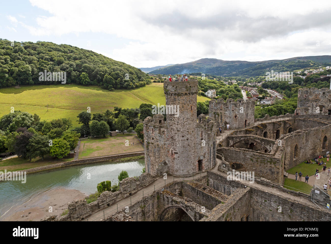 Conwy Castle im Norden von Wales. Von Edward gebaut, die ich zwischen 1283 und 1289. Ein UNESCO Weltkulturerbe. Stockfoto