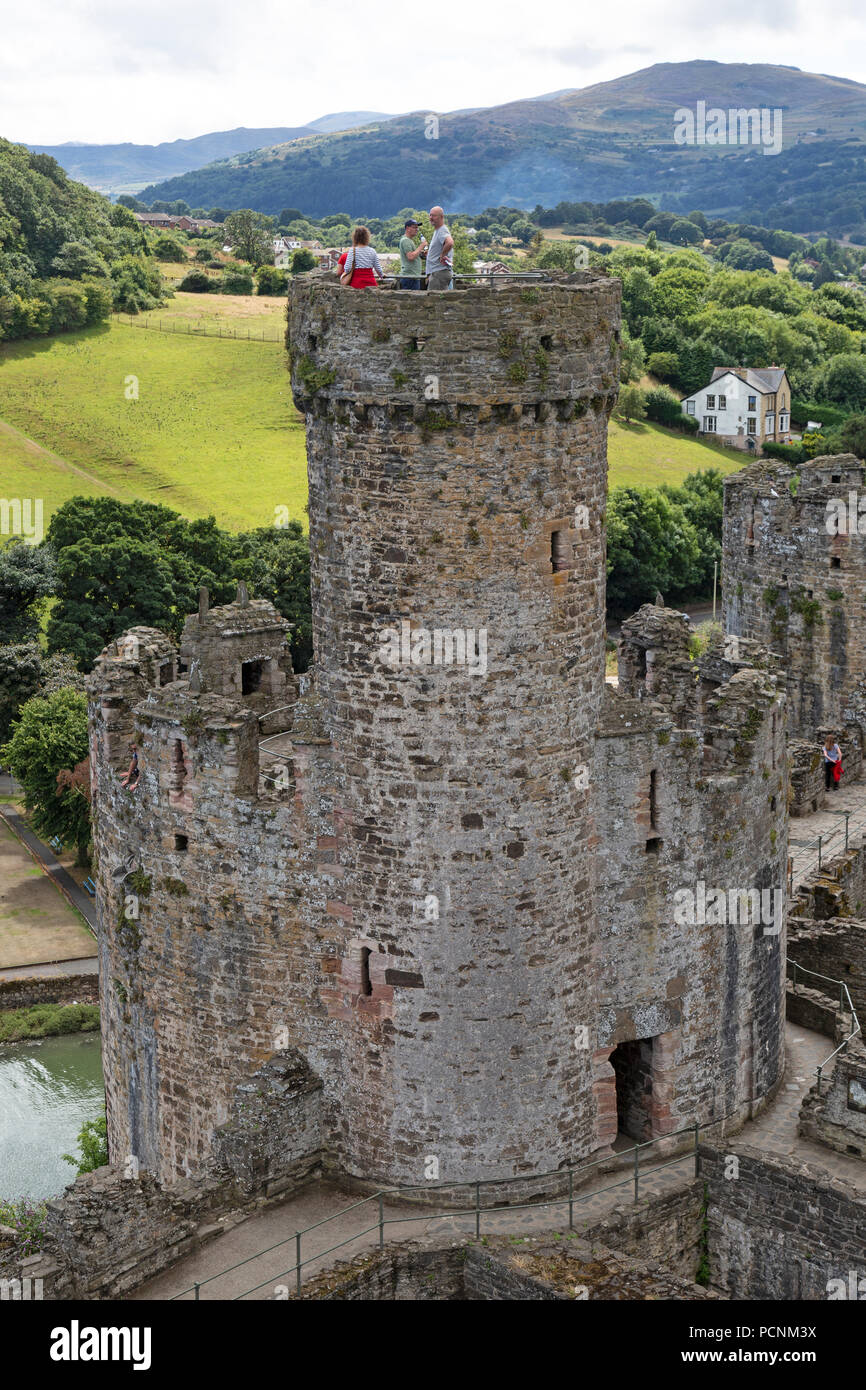 Conwy Castle im Norden von Wales. Von Edward gebaut, die ich zwischen 1283 und 1289. Ein UNESCO Weltkulturerbe. Stockfoto