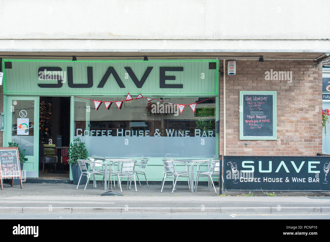 Suave Wein Bar, ein Wortspiel, in Westbury, Wiltshire, Großbritannien Stockfoto