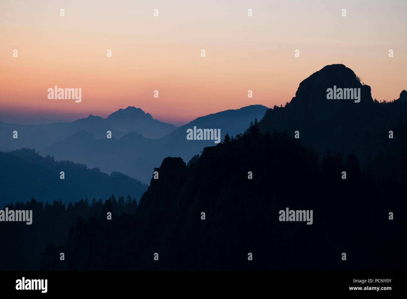 Blick von der Pürschling auf die benediktenwand Berge, Ammergauer Alpen, Bayern, Deutschland Stockfoto