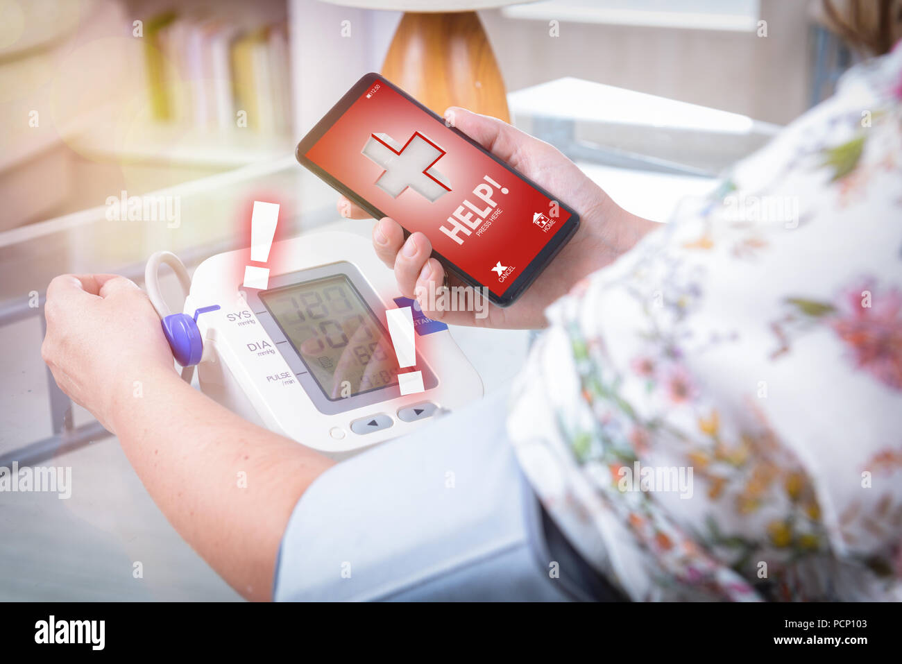 Frau Blutdruck Messen Zu Hause Und Uber Einfache