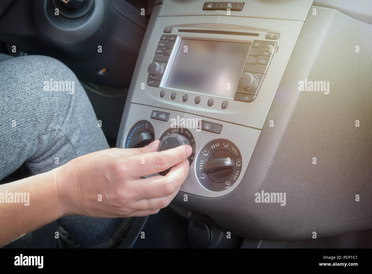 Treiber einstellen Auto Klimaanlage und Lüftung mit Wahlschalter  Gebläsedrehzahl Stockfotografie - Alamy
