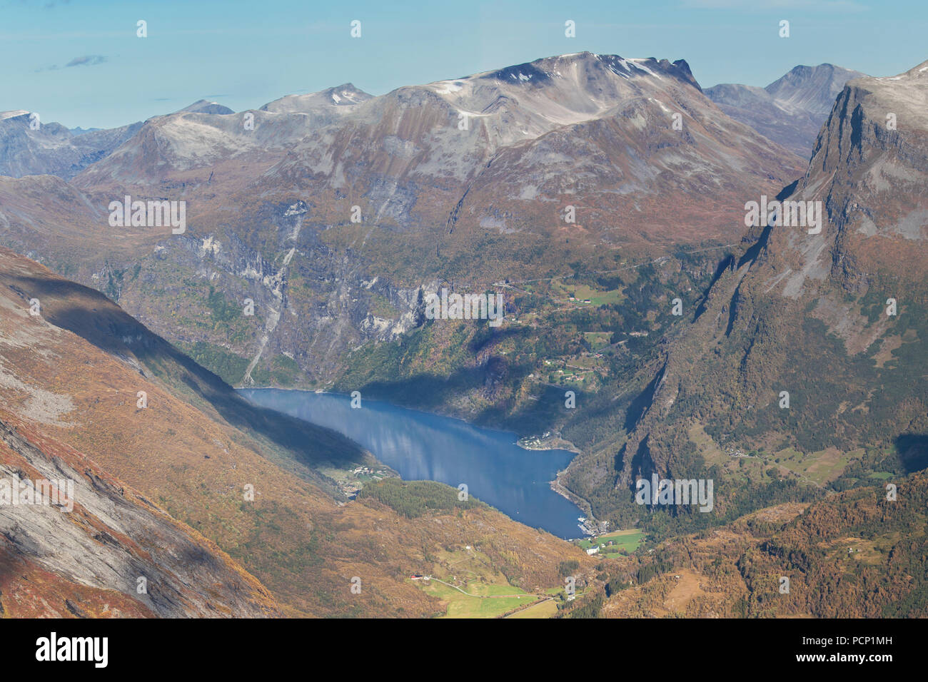 Die Geiragerfjord vom Dalsnibba Hochplateau, Geiranger, Norwegen. Stockfoto