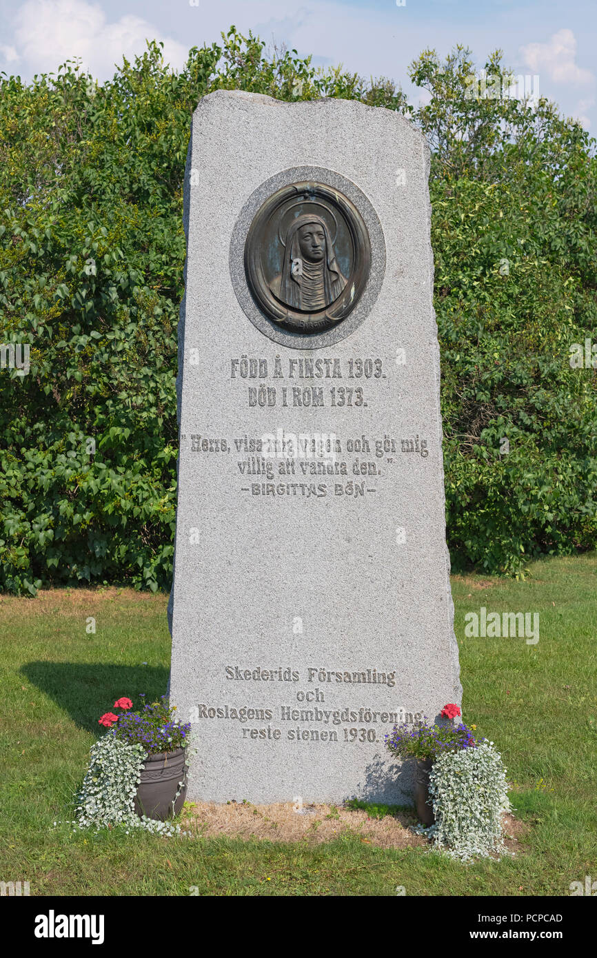 FINSTA, Schweden, 2. AUGUST 2018: Denkmal des Hl. Birgitta in der Kirche Skederid in der Umgebung von finsta. Stockfoto