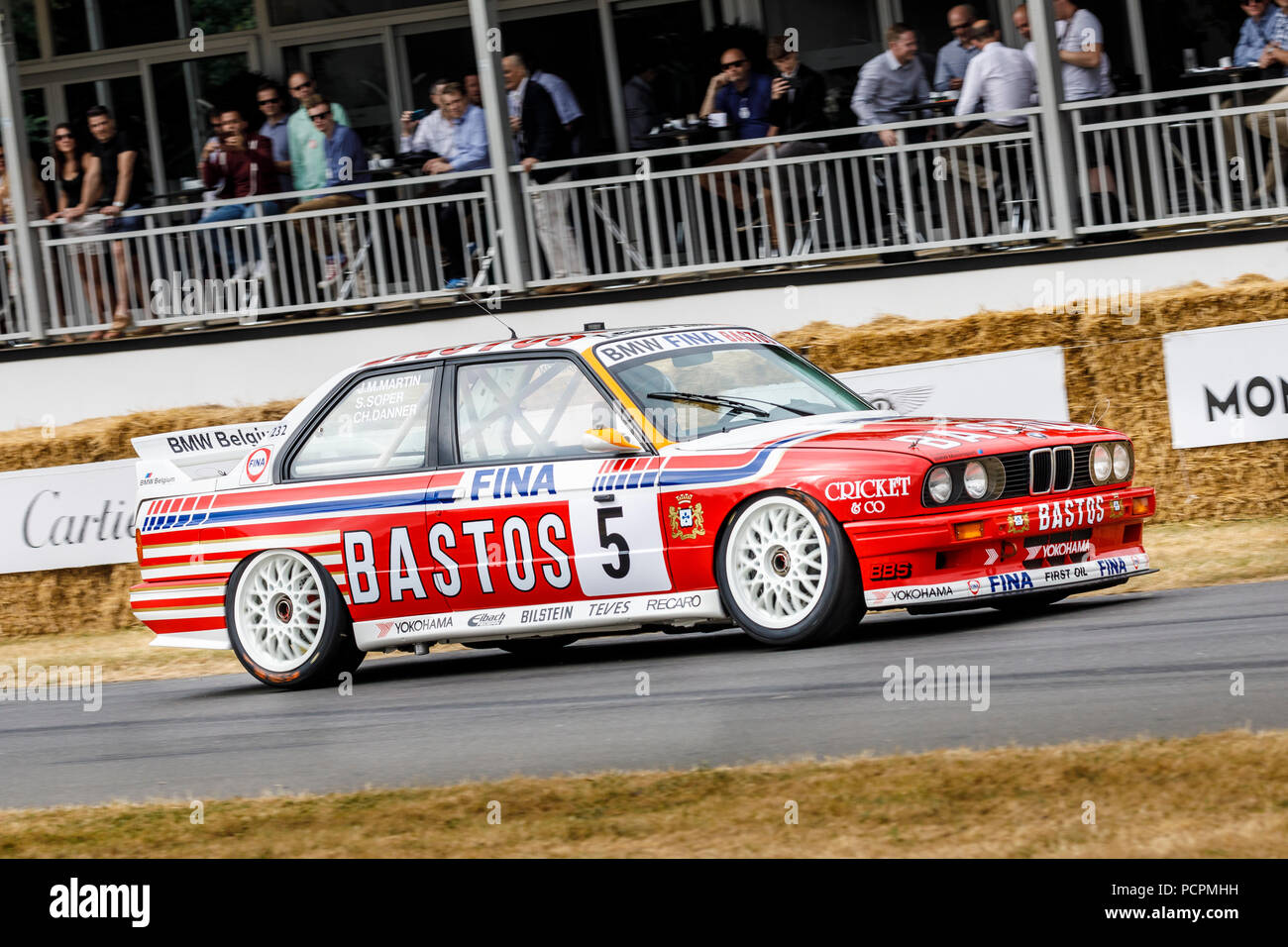 1991 BMW M3 E30 WTCC Marktteilnehmer mit Fahrer Steve Soper am Goodwood Festival 2018 von Geschwindigkeit, Sussex, UK. Stockfoto