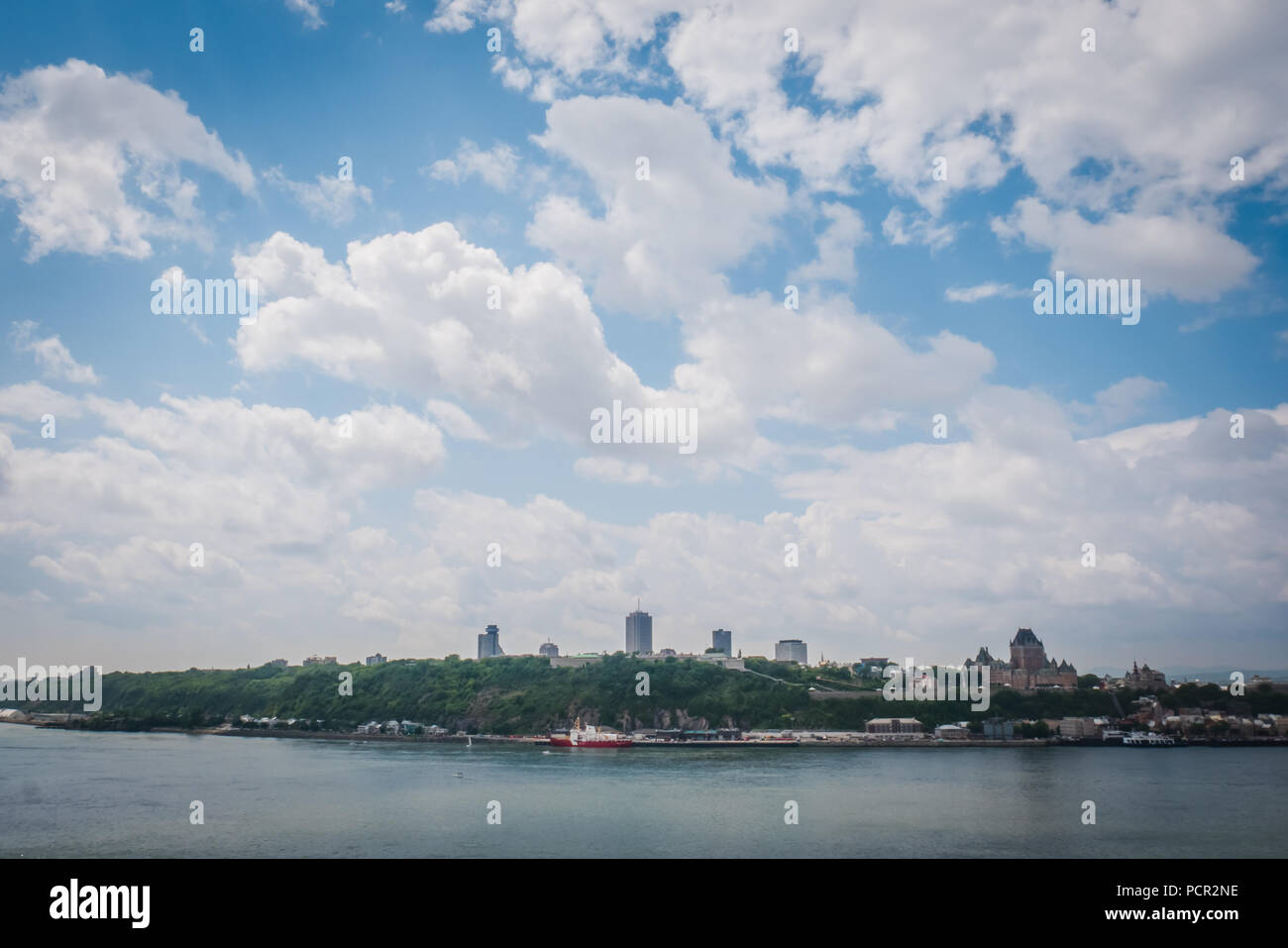 Blick auf die Stadt Quebec über von St Lawrence River Stockfoto