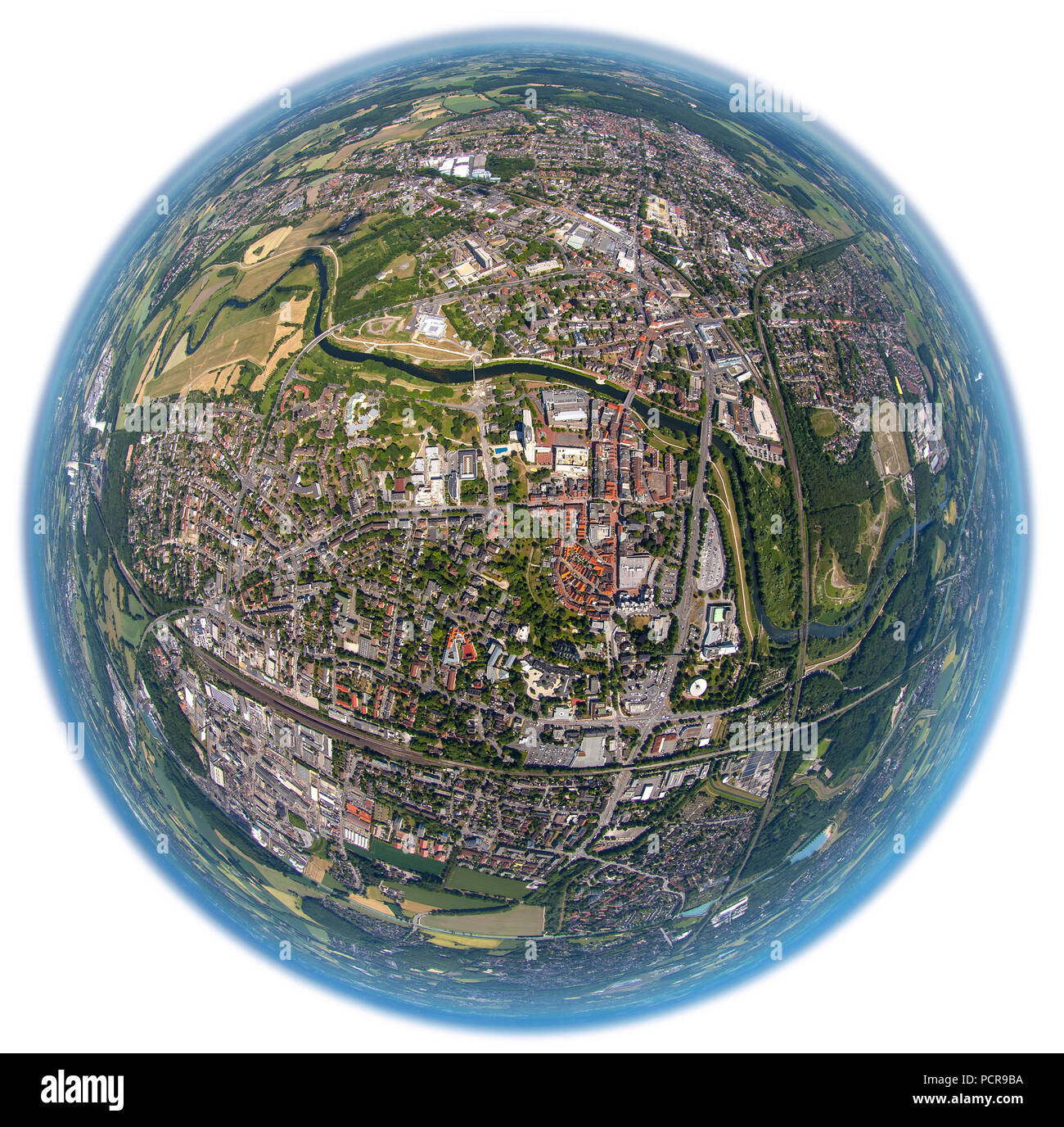 Fisheye Bild, auf das Zentrum von Lünen mit Lippe und Marktplatz, Fisheye, Panorama, Fischaugenobjektiv, Lünen, Ruhrgebiet, Nordrhein-Westfalen, Deutschland Stockfoto