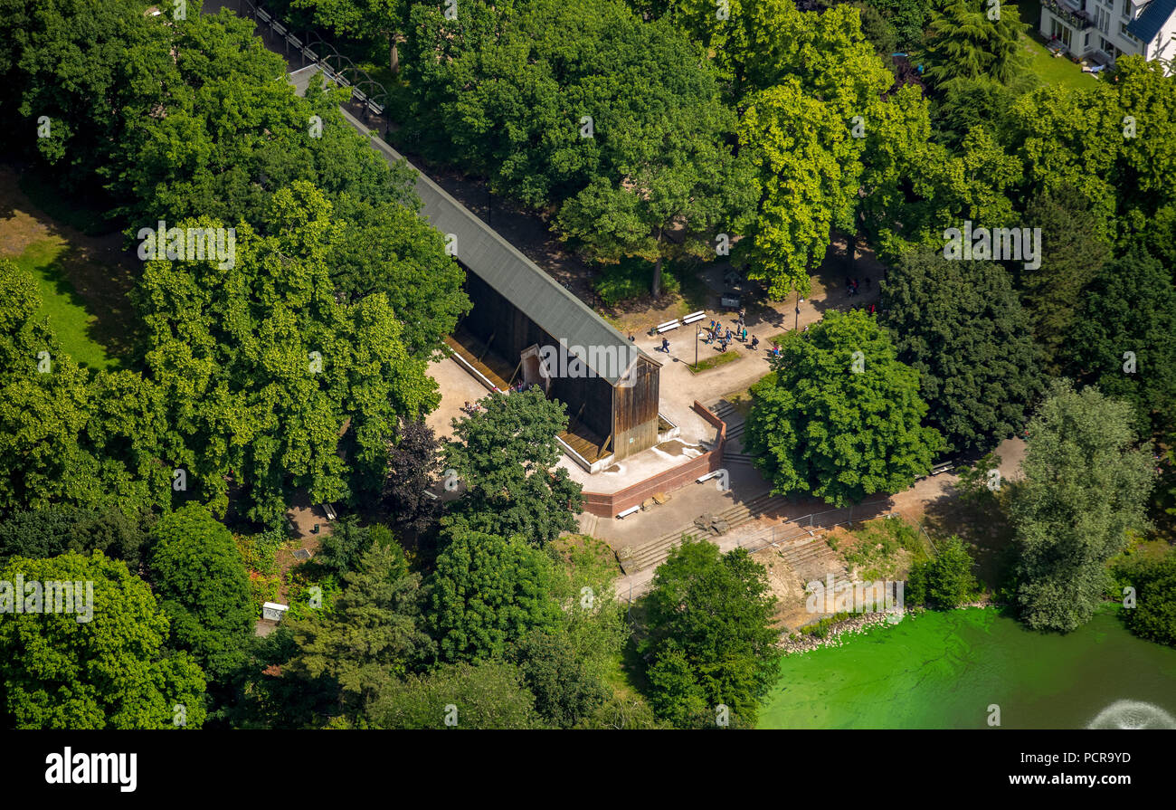 Stadt See mit Graduierung funktioniert und Freilichtbühne Werne, Werne, Ruhrgebiet, Nordrhein-Westfalen, Deutschland Stockfoto