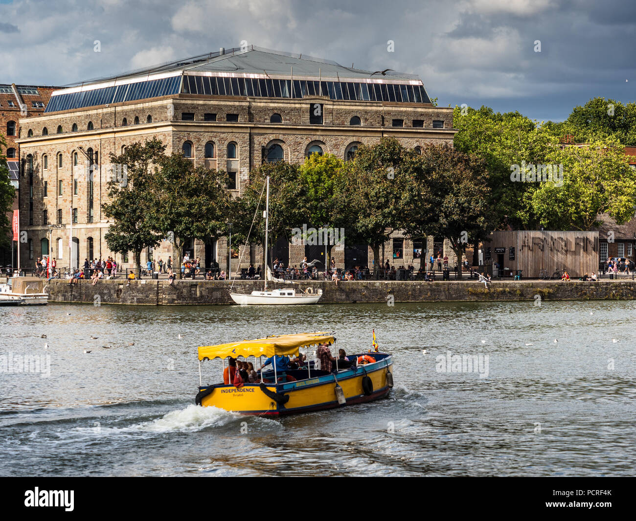 Arnolfini Bristol - Das Arnolfini Zentrum für zeitgenössische Kunst & Galerie an der Uferpromenade im Zentrum von Bristol. Gegründet 1961, verschoben auf Ihrer aktuellen Site 1975 Stockfoto