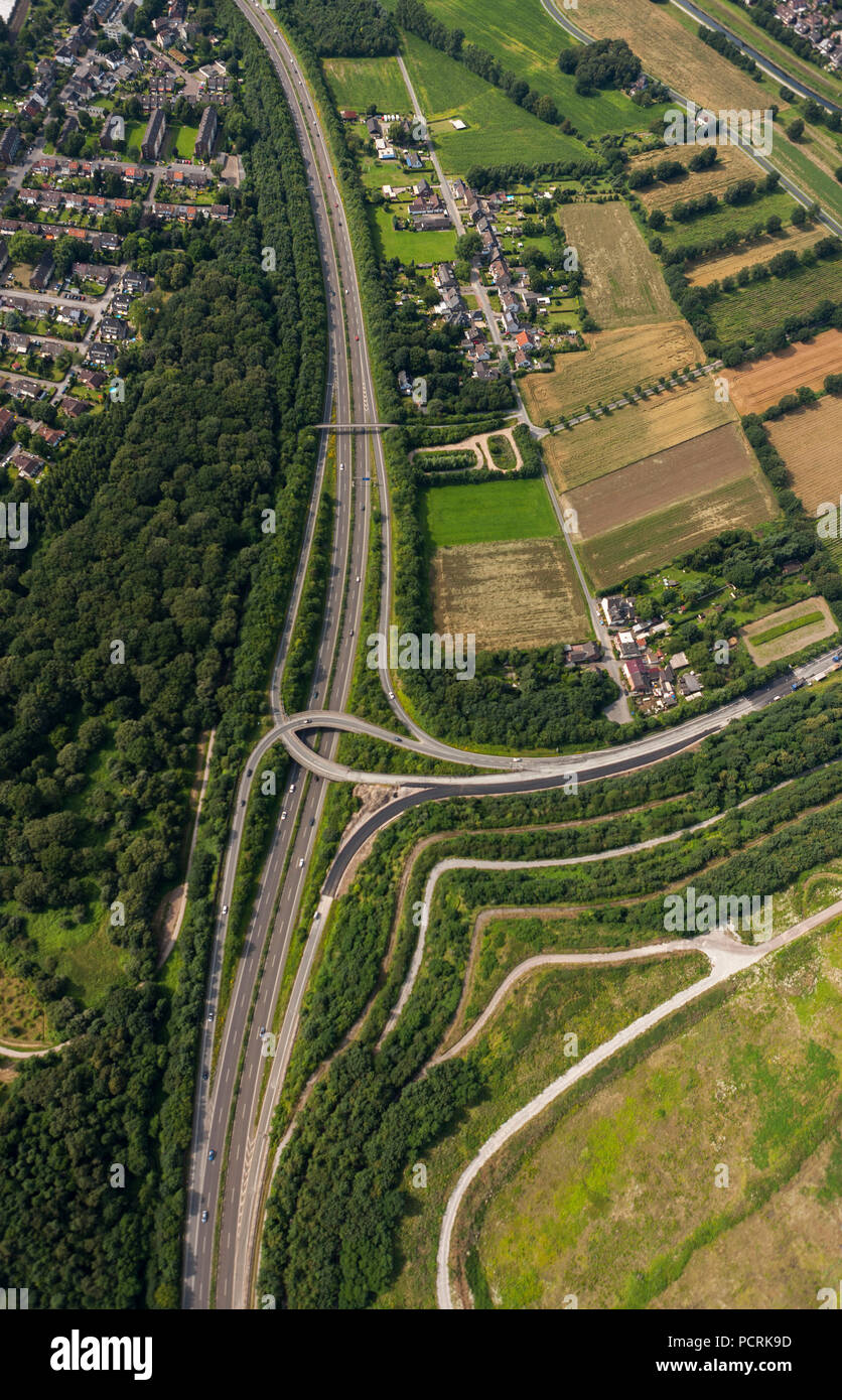 Luftbild, Stadtautobahn A 59 (Stadtautobahn), Austausch von A59 Autobahn (Autobahn) und Brinkstraße, Dinslaken, Ruhrgebiet, Nordrhein-Westfalen, Deutschland, Europa Stockfoto