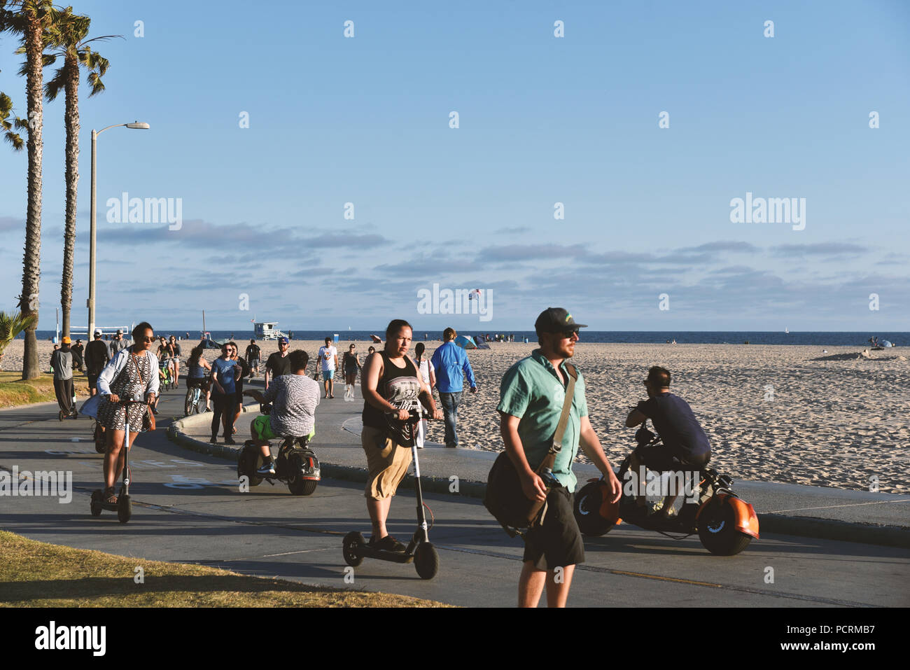 The Strand Radweg zwischen Venice Beach und Santa Monica Pier. Stockfoto