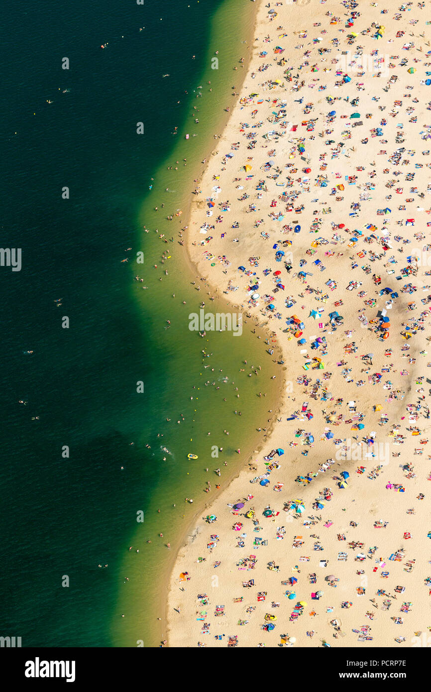 Luftaufnahme, Sandstrand, Schwimmen, See, Ufer, am See, Silbersee, Silver  Lake, Badestrand, zwischen Duelmen und Haltern, freigegeben Sandgruben in  der Nähe von Haltern, Baden, Badesee, Haltern am See, Ruhrgebiet,  Nordrhein-Westfalen, Deutschland ...