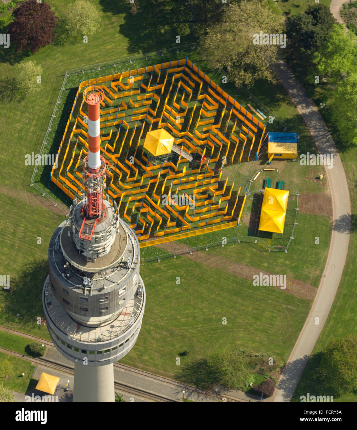 Labyrinth aerial view -Fotos und -Bildmaterial in hoher Auflösung – Alamy
