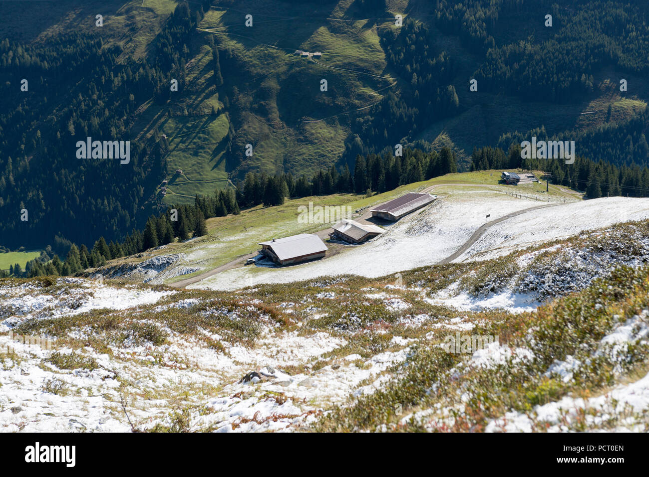 Österreich, Tirol, Alpbachtal, Blick von der Wiedersberger Horn auf dem wiedersberger Alm. Stockfoto