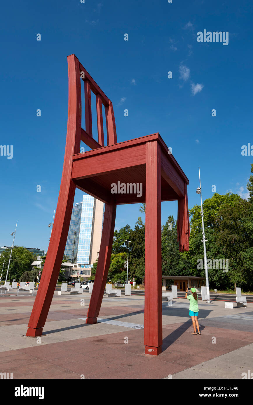 Stuhl Skulptur Stockfotos und -bilder Kaufen - Alamy