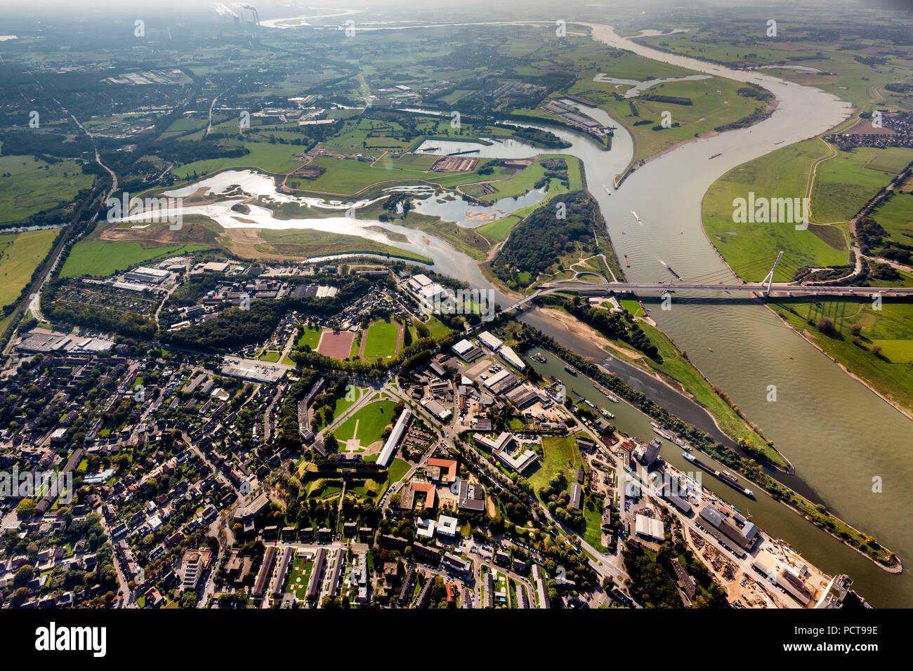 Neu gestaltete Lippe Mund, Lippe in den Rhein, Mäander des Flusses Lippe fließt, Lippe, Kreis Wesel, Rheinland, Nordrhein-Westfalen, Deutschland Stockfoto