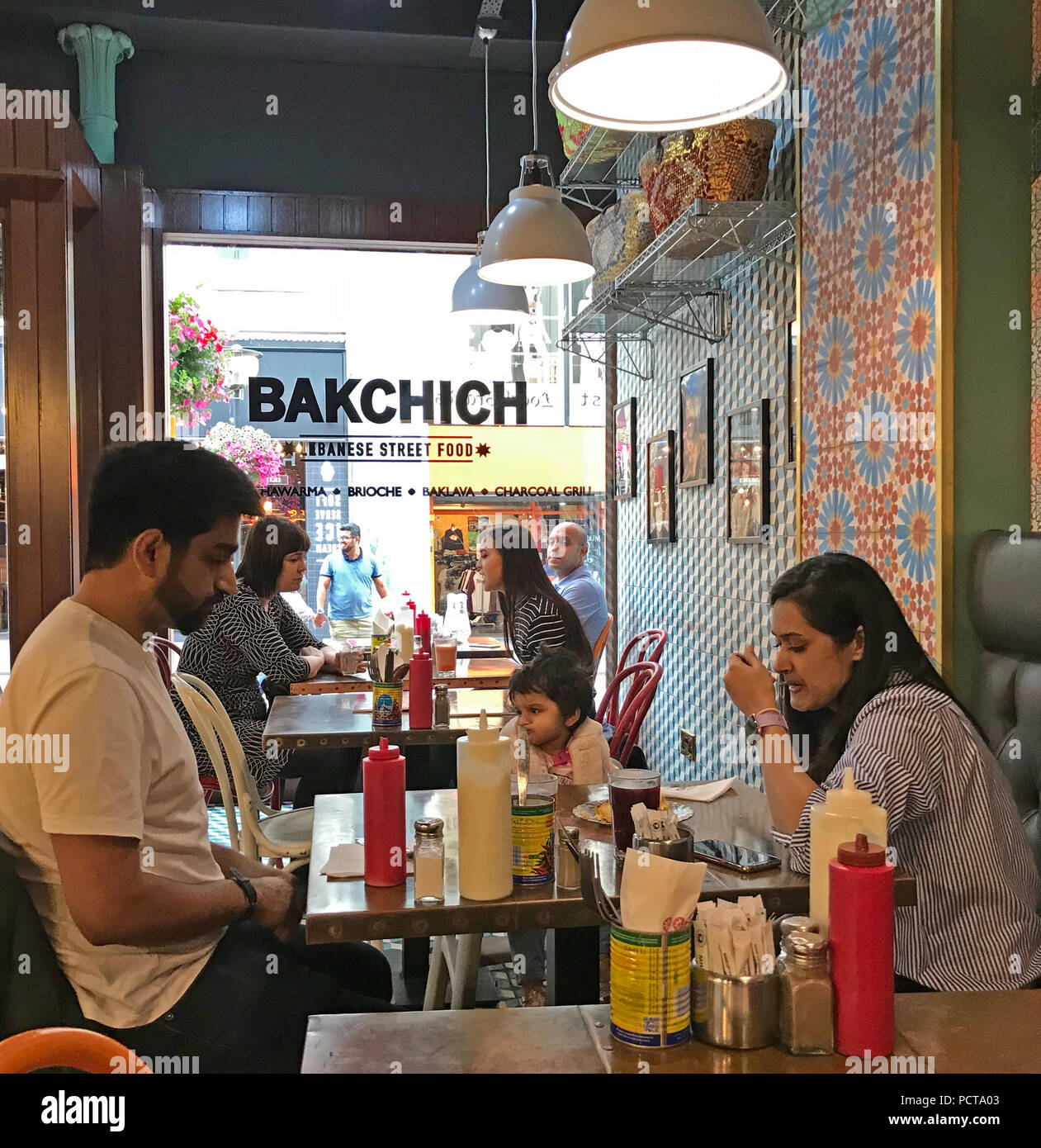 Bakchich libanesisches Restaurant, 54 Bold St, Liverpool, UK, L1 4ER Stockfoto