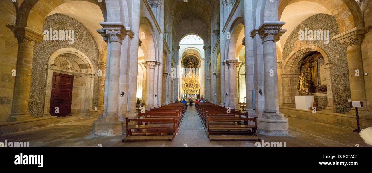 Alte Kathedrale (Sé Velha) in der Altstadt von Coimbra, COIMBRA, Coimbra, Portugal, Europa Stockfoto