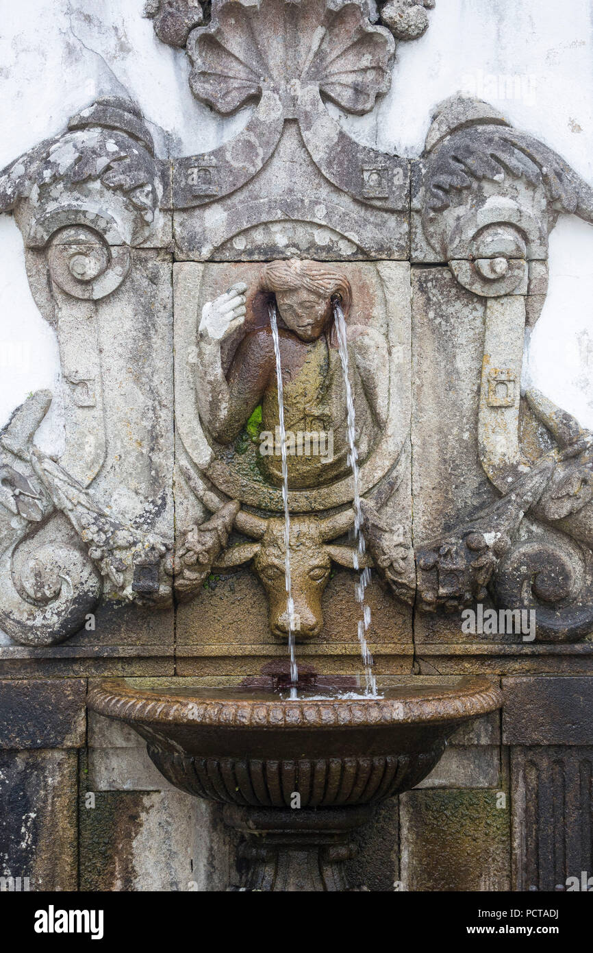 Brunnen der fünf Wunden Christi und den Sinnen Sehen, Riechen, Schmecken, Fühlen, Bom Jesus do Monte, Heiligtum von Braga, Braga, Distrikt Braga, Portugal, Europa Stockfoto