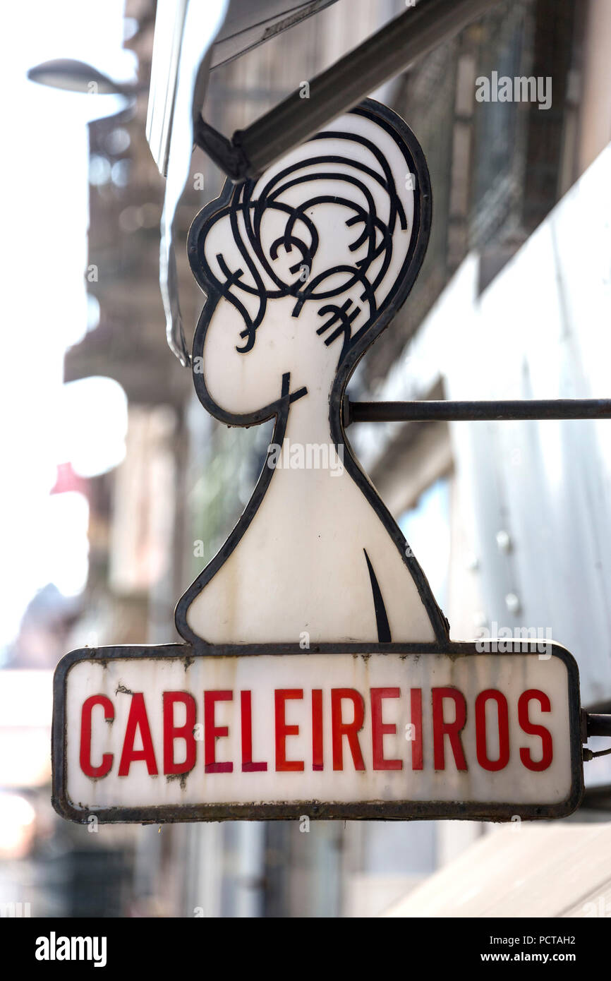 Schild an einer portugiesischen Friseur, Friseur, Porto, Porto district, Portugal, Europa Stockfoto