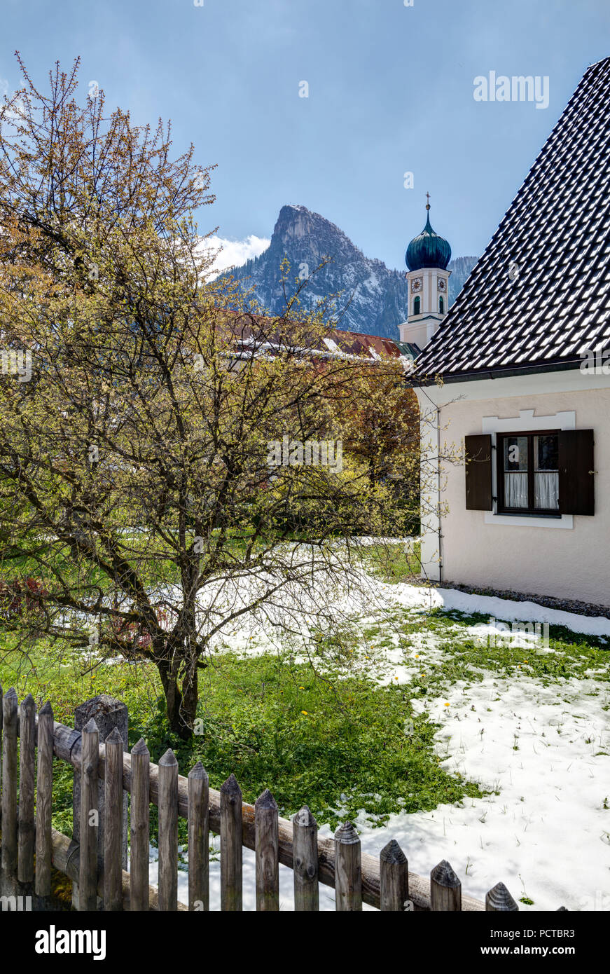 Hausfassade und in Oberammergau, Frühling, Bayern, Oberbayern