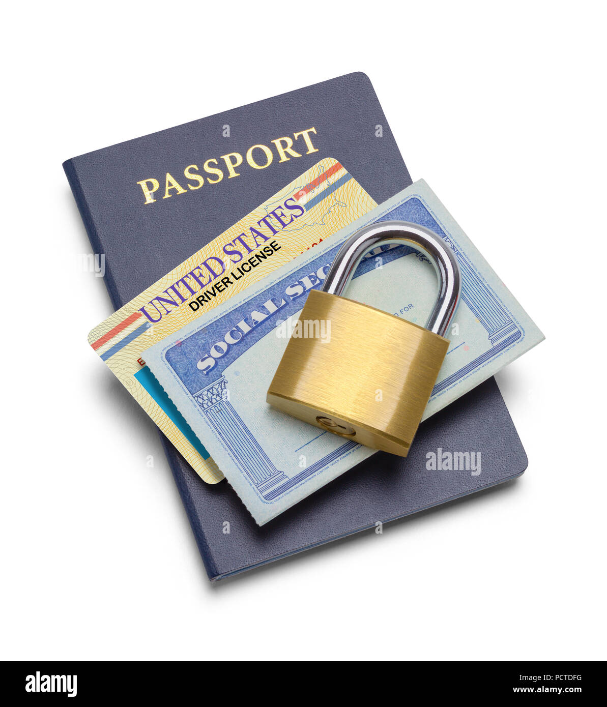 Reisepass mit Lizenz und Soziale Sicherheit plus Lock isoliert auf Weiss. Stockfoto