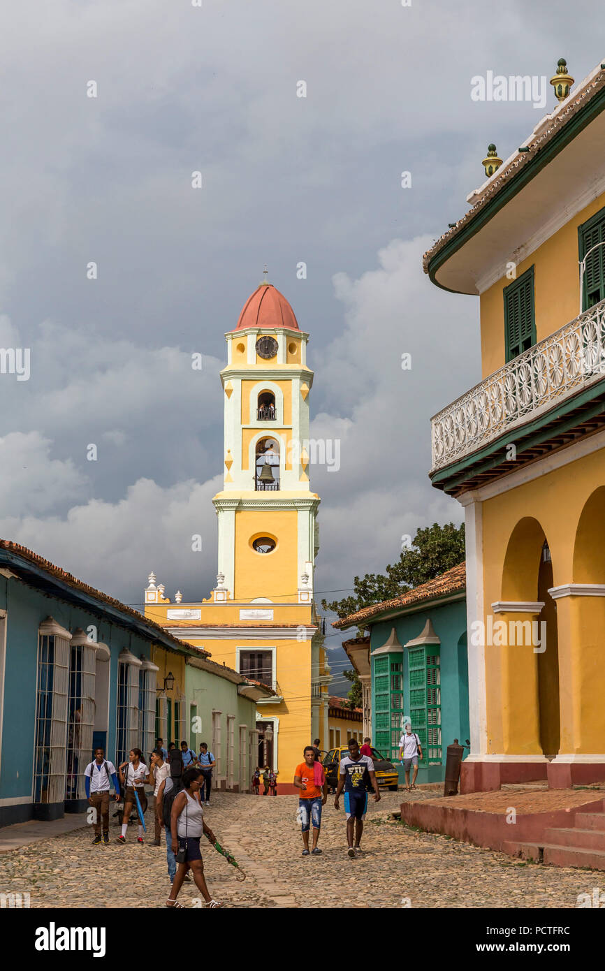 Museo de la Lucha contra Bandidos, Wahrzeichen von Trinidad, Glockenturm, dem ehemaligen Franziskanerkloster, 1930 erbaut, Trinidad, Sancti Spiritus, Kuba, Republik Kuba, Großen Antillen, Karibik Stockfoto