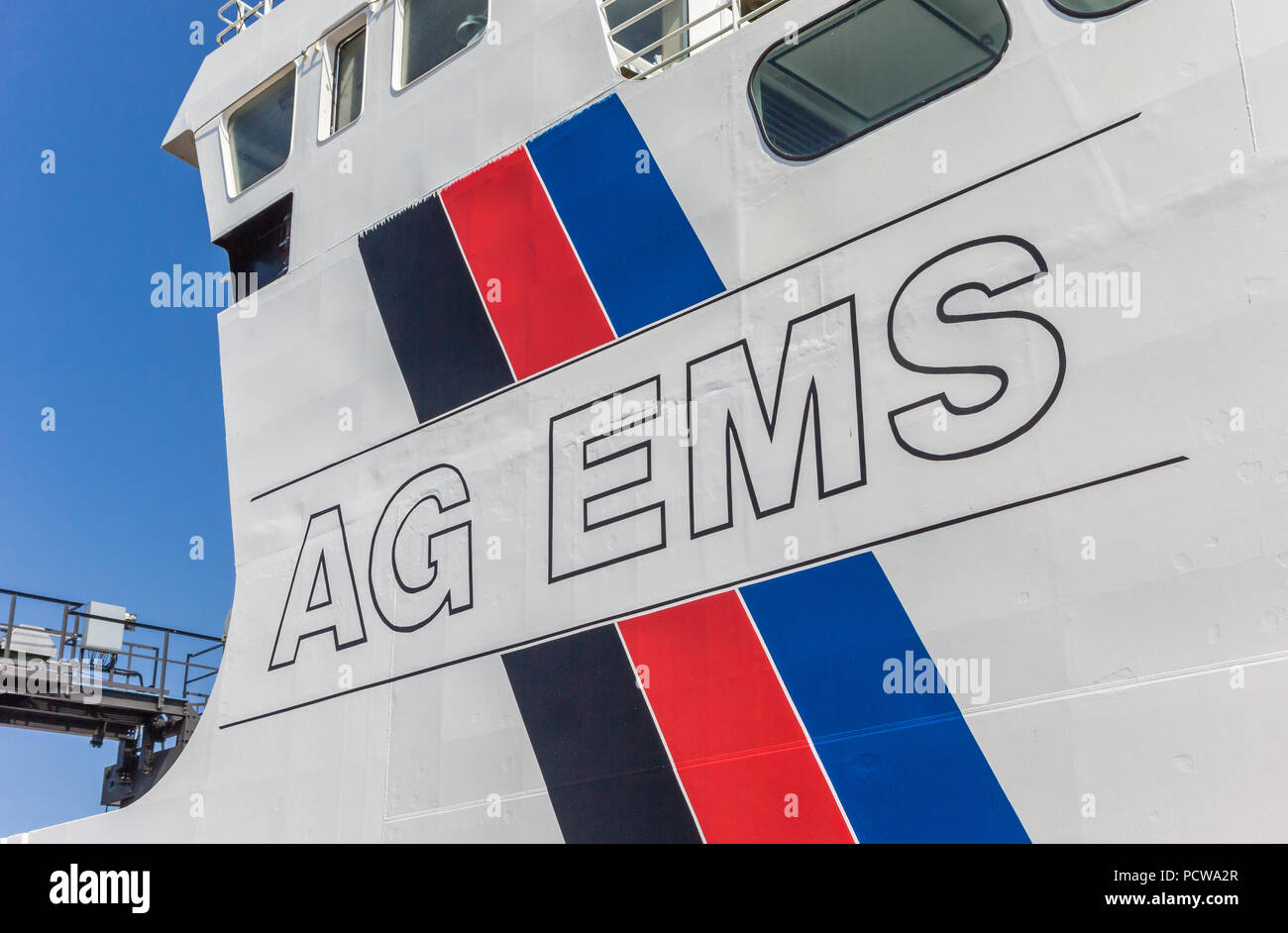 In der Nähe der Fähre segeln zwischen Borkum und dem deutschen Festland Stockfoto