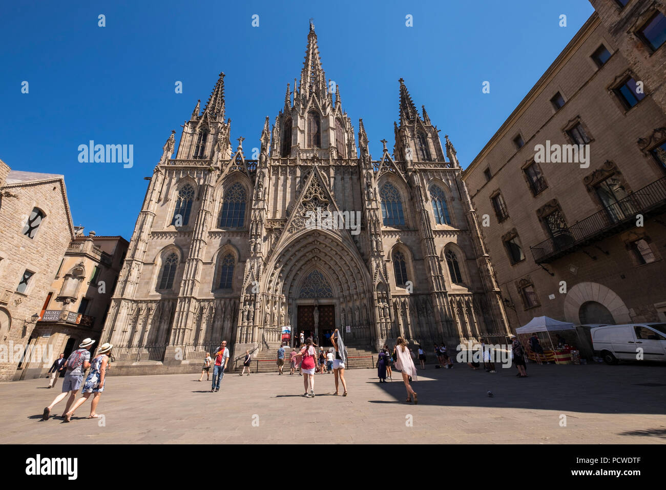 Kathedrale der Hl. Kreuz und St. Eulalia, auch als die Kathedrale von Barcelona genannt, ist die gotische Kathedrale und Sitz der Erzbischof von Barcelona, Spa Stockfoto