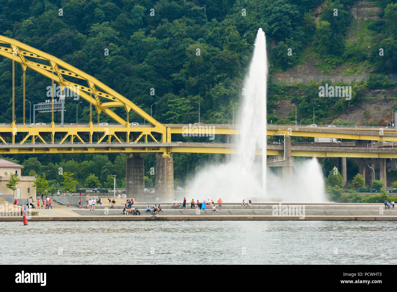 Der Brunnen am Point State Park, Pittsburgh, Pennsylvania, liegt am Zusammenfluss von Allegheny, der Monongahela und dem Ohio Fluss. Stockfoto