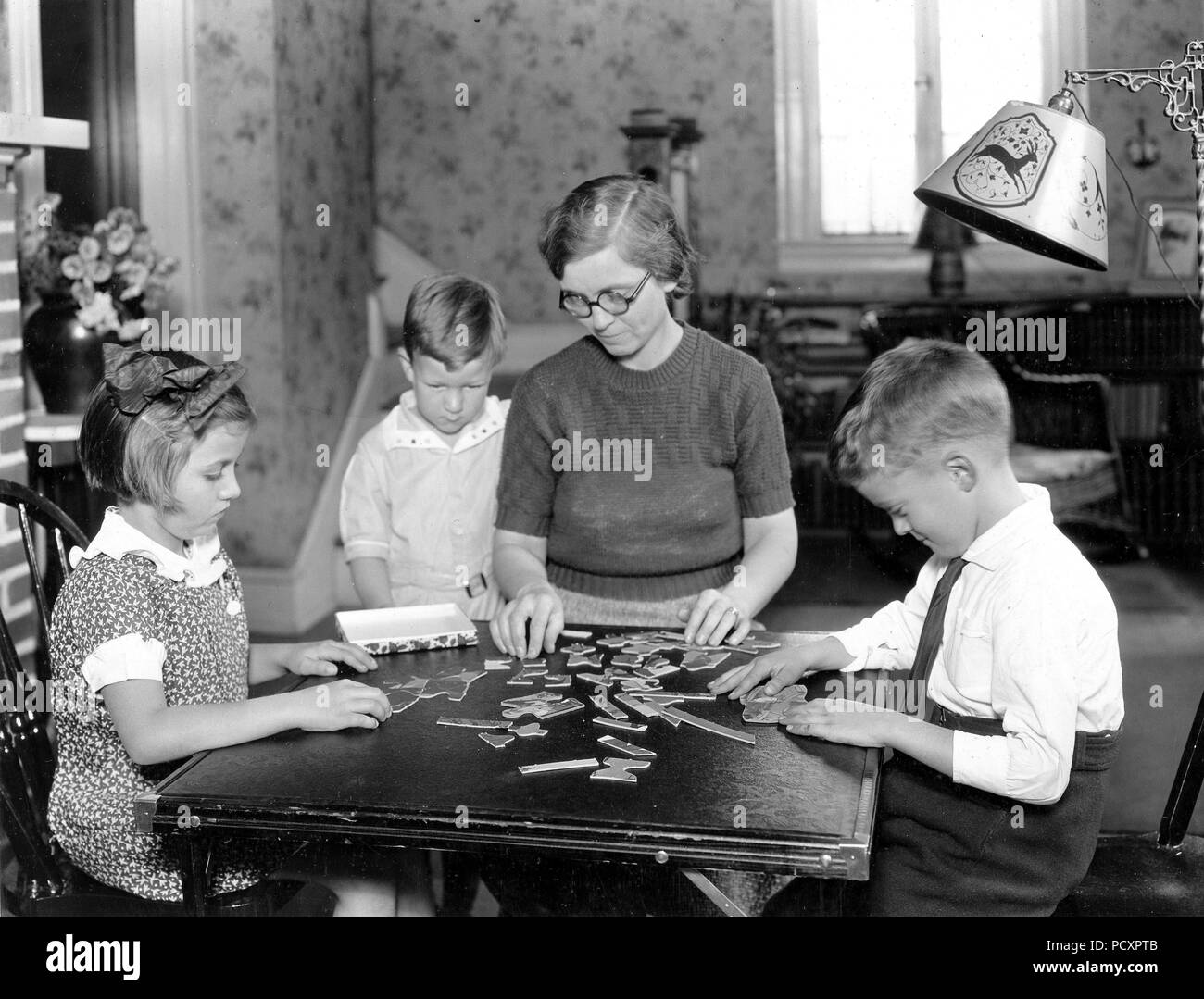 Freizeit Stunde in der Farm Home, Montgomery County, Maryland. Nov 1933 Stockfoto