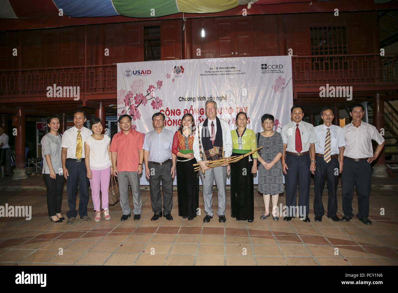 Botschafter Ted Osius ‥ 99 s Besuch in HIV-AIDS-Programme in Dien Bien Stockfoto