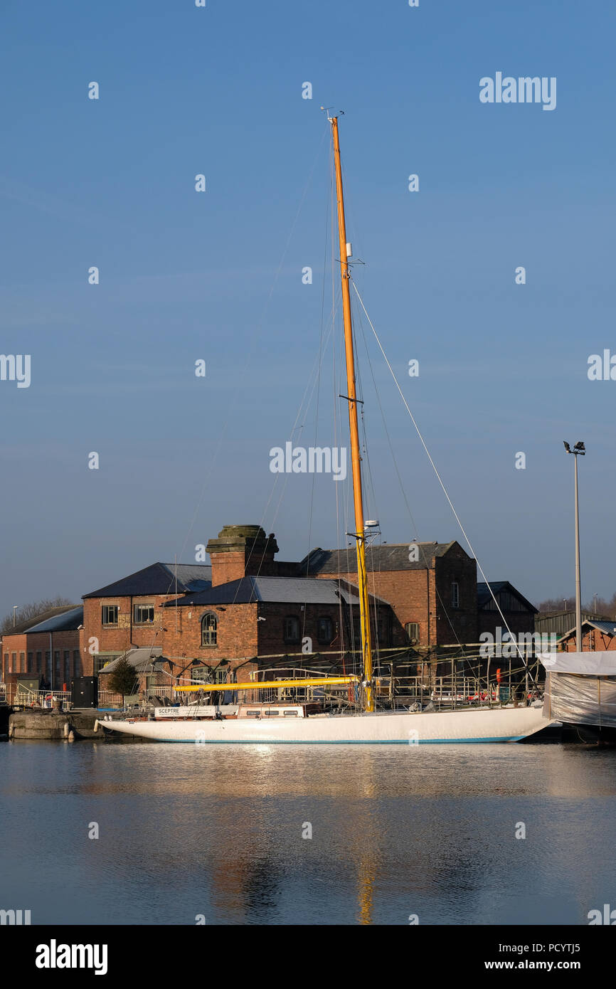 Racing Yacht Zepter in Gloucester Docks im südlichen England günstig Stockfoto