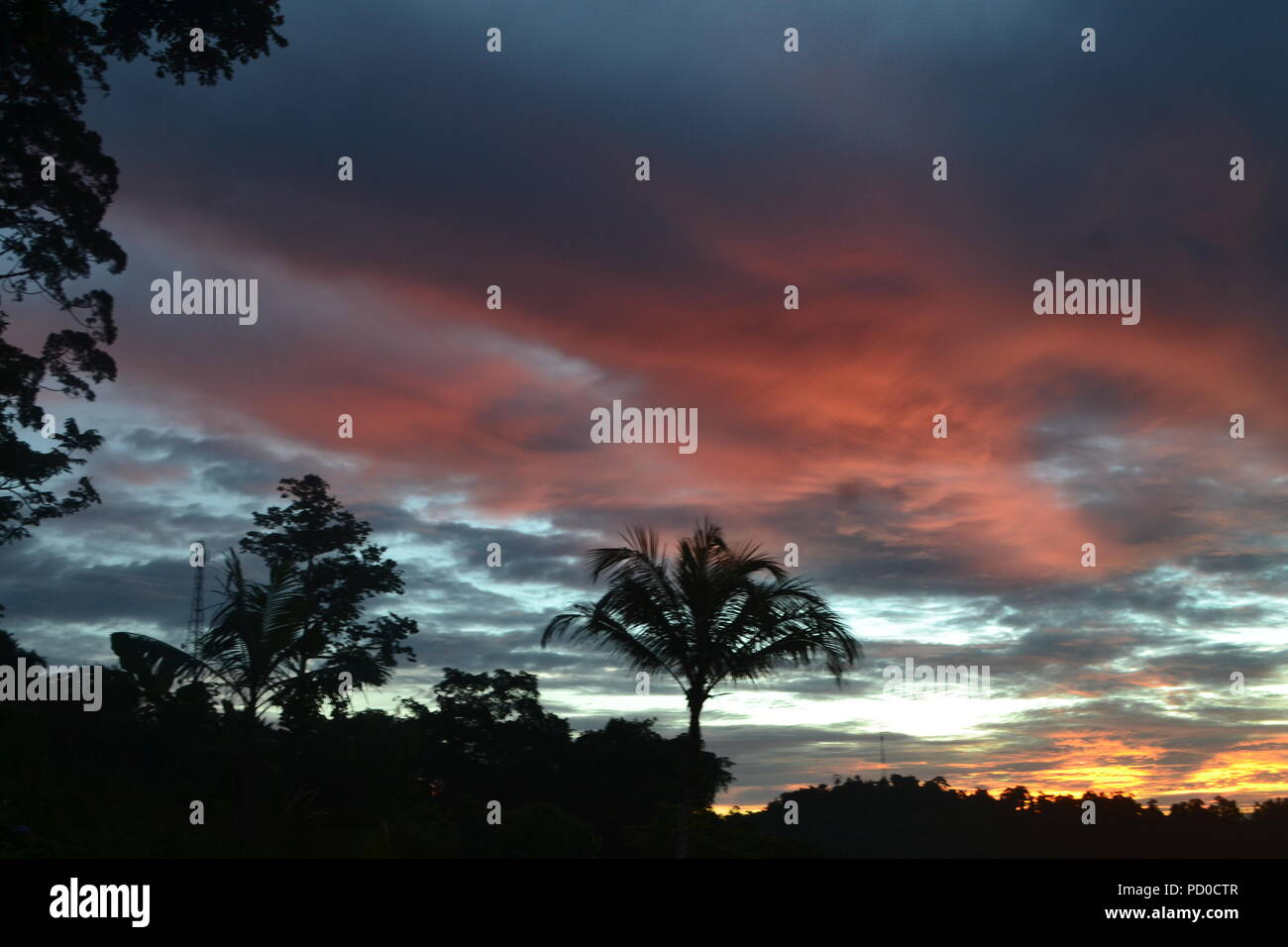 Wewak Hafen und Kairuru Insel, Murik Seen aus der Luft. Papua Neu Guinea. Stockfoto