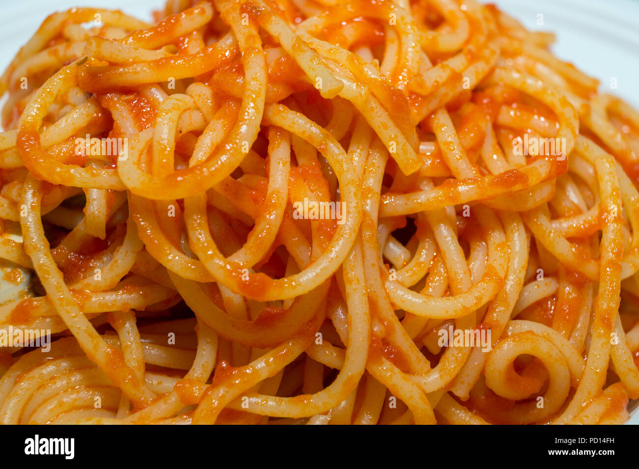 Italienische Pasta, Spaghetti in einer Pfanne Stockfoto