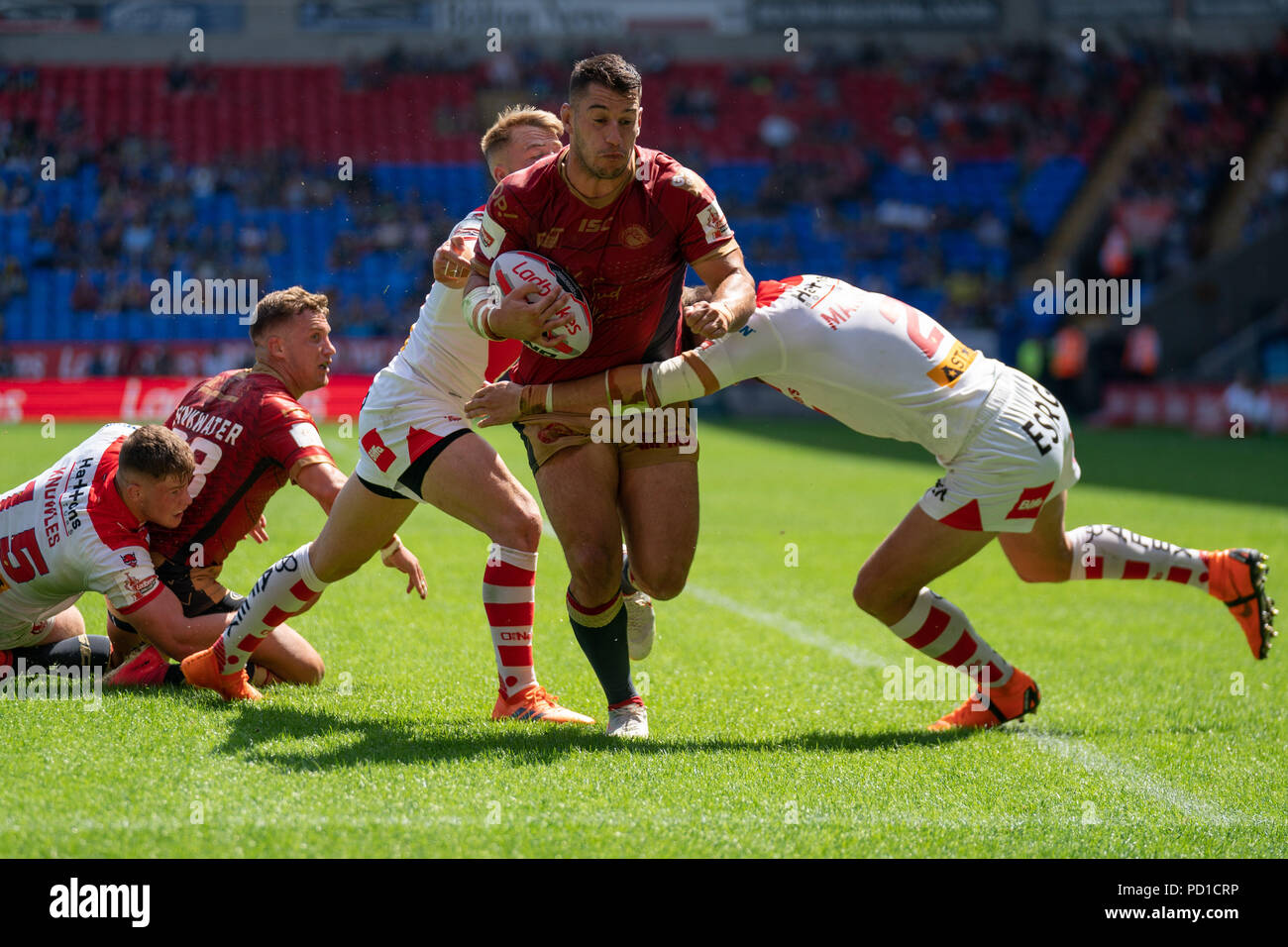 Katalanen Drachen von Benjamin Garcia Kerben seine Seiten zweite versuchen, Bolton, Großbritannien. 5. August 2018. Ladbrokes Challenge Cup, Halbfinale, St Helens v Katalanen Drachen Credit: Aktuelles Bilder/Alamy leben Nachrichten Stockfoto