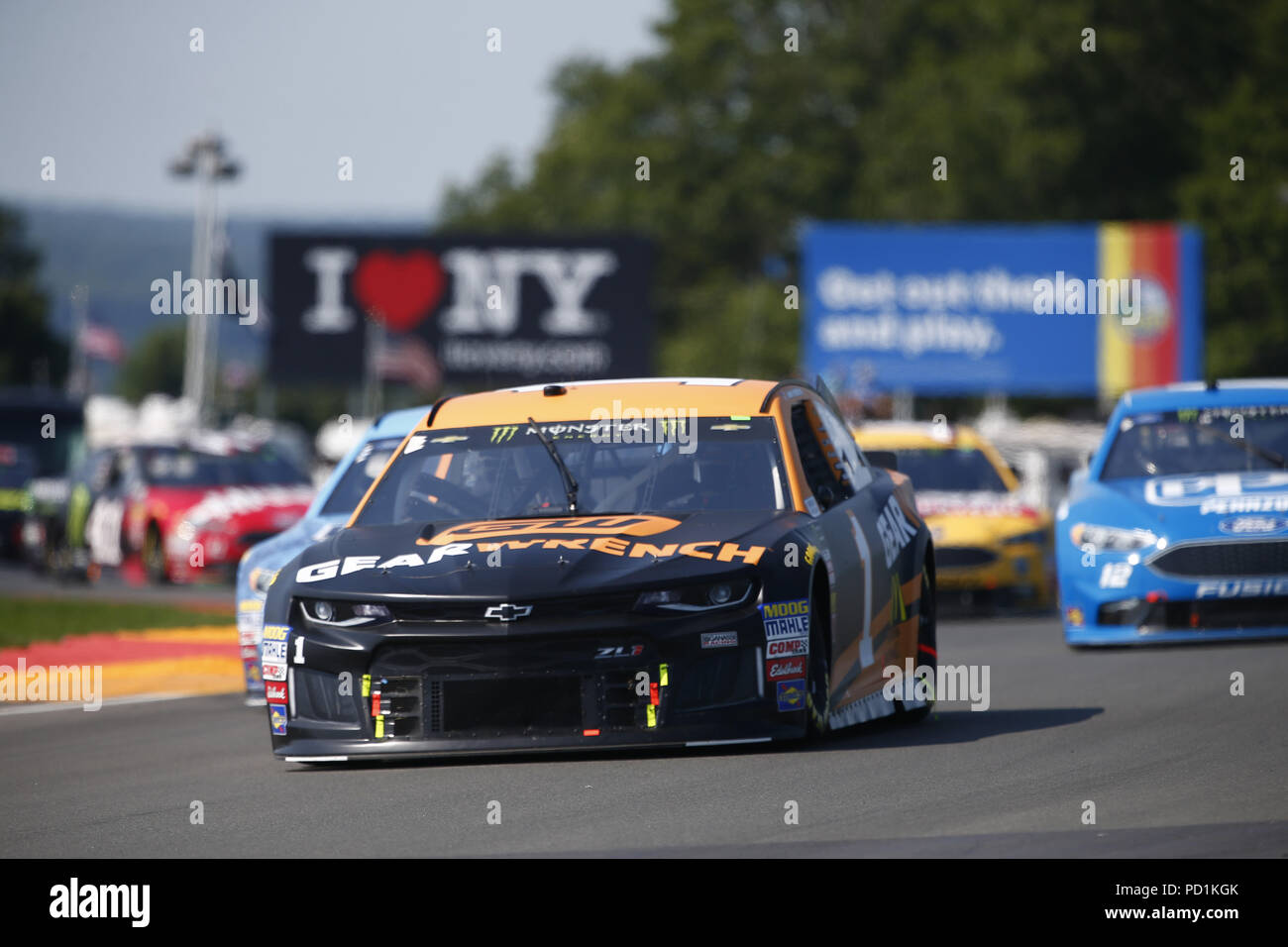 August 5, 2018 - Watkins Glen, New York, Vereinigte Staaten von Amerika - Jamie McMurray (1) Schlachten für Position während des Bowling am Glen in Watkins Glen International in Watkins Glen, New York. (Bild: © Justin R. Noe Asp Inc/ASP über ZUMA Draht) Stockfoto