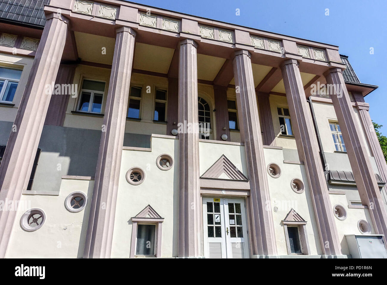 Art Nouveau Architektur Fassade Gebäude, Inhalatorium, Luhacovice Tschechische Republik. Stockfoto