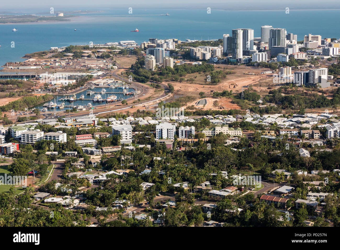 Ein Luftbild von Darwin, der Hauptstadt des Northern Territory von Australien, dem zentralen Geschäftsviertel und nahe gelegenen Vororten von Stuart Stockfoto