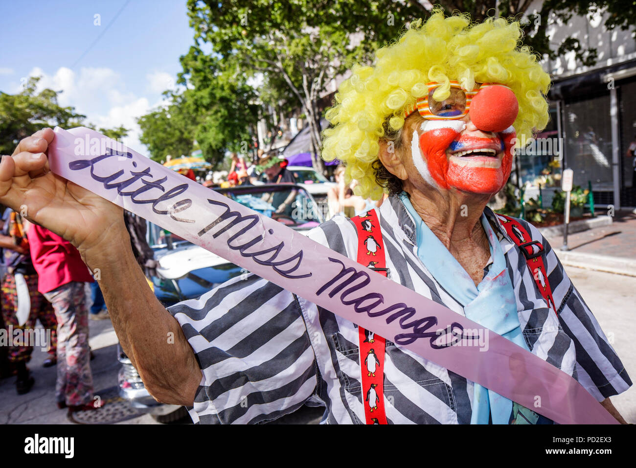 Miami Florida, Miami Dade County, Coconut Grove, King Mango Strut, jährlich, Gemeinschaftsveranstaltung, Parade, Satire, Parodie, Clown, Senioren, alte Bürger p Stockfoto