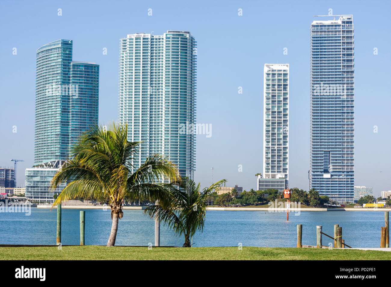 Miami Florida, Biscayne Bay, Watson Island Blick, Biscayne Boulevard, Hochhaus Wolkenkratzer Gebäude Eigentumswohnung Wohnwohnung Stockfoto