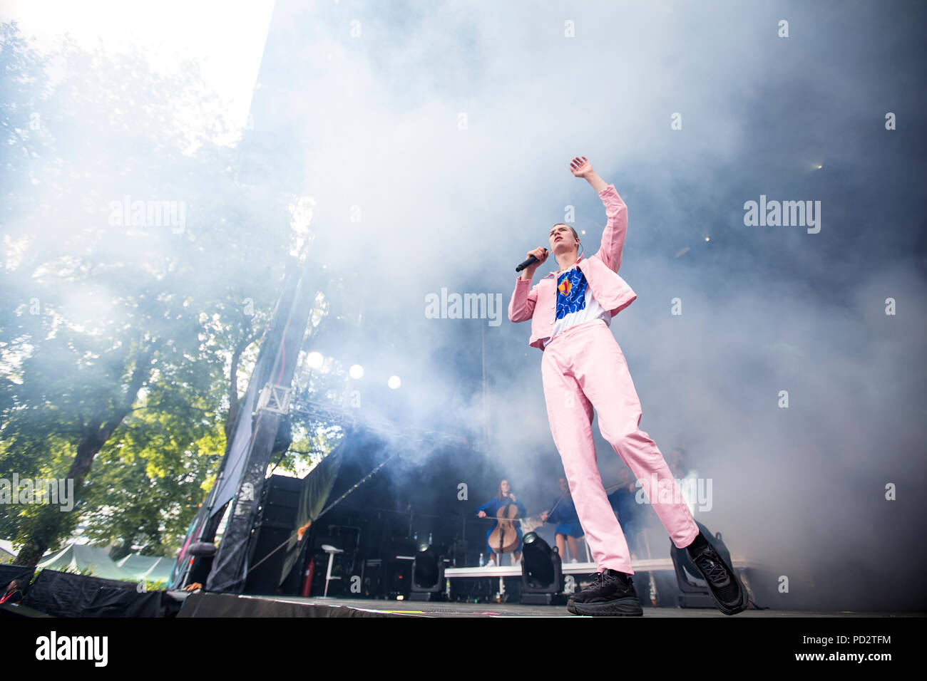 Norwegen, Bergen - Juni 15., 2018. Die norwegische rapper Cezinando führt ein Live Konzert während der norwegischen Musik Festival Bergenfest 2018 in Bergen. (Foto: Gonzales Foto - Jarle H. Moe). Stockfoto