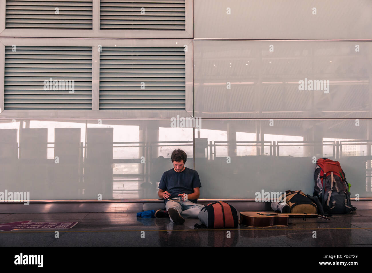Reisende am Flughafen, Guangzhou, Jiangxi, China Stockfoto