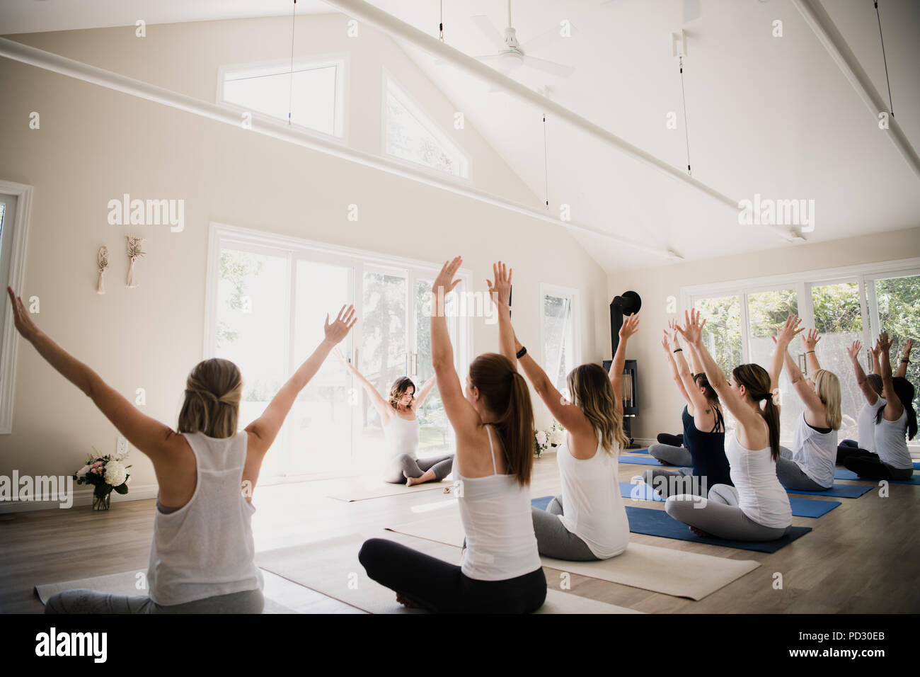 Frauen Yoga Retreat Stockfoto