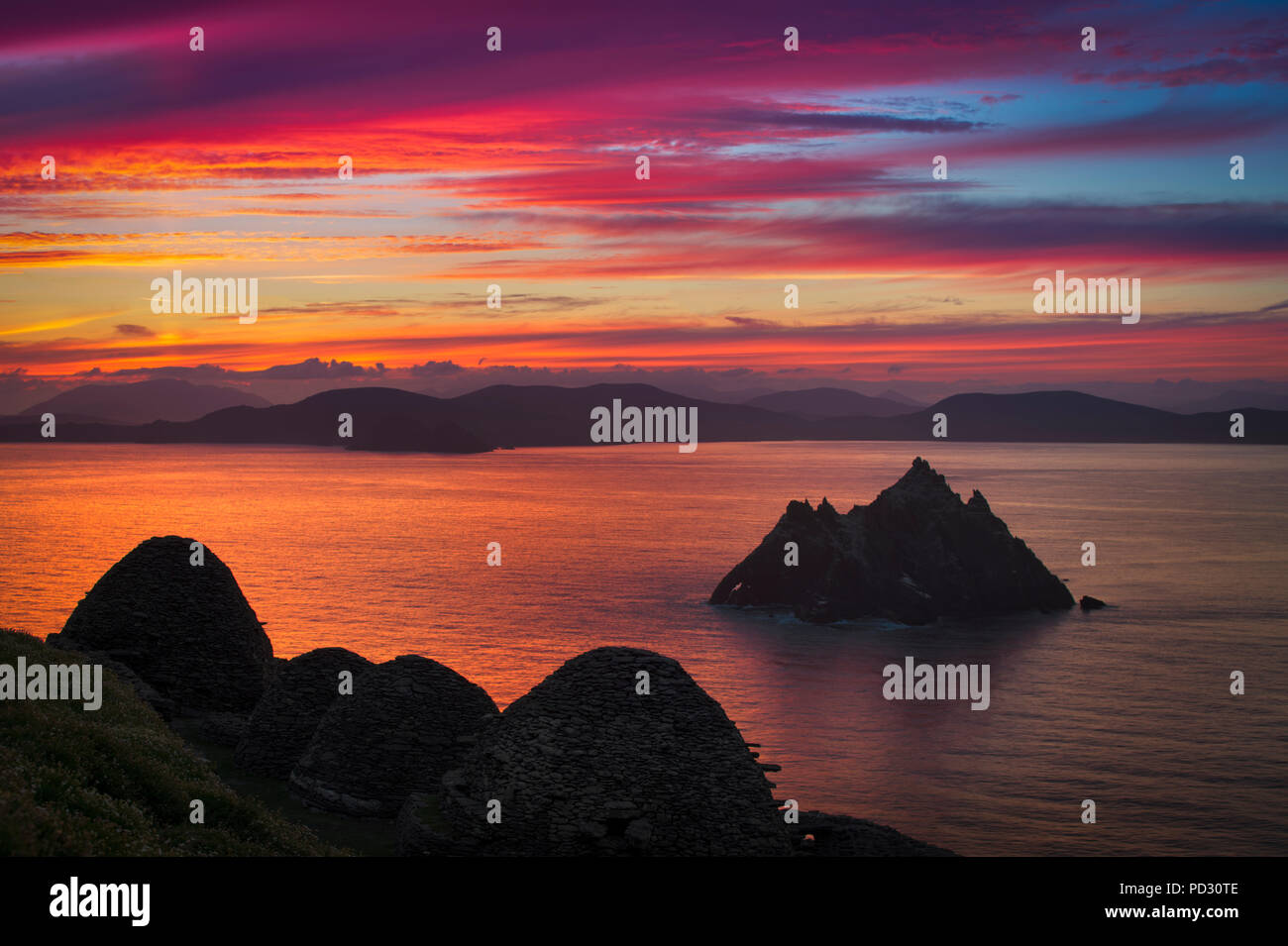 Skellig Michael bei Sonnenuntergang, Portmagee, Kerry, Irland Stockfoto