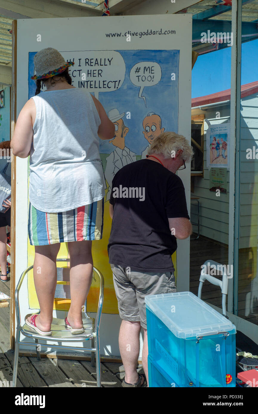 Cartoonist am Pier Herne Bay als Teil der Herne Bay Cartoon Festival findet jährlich Stockfoto