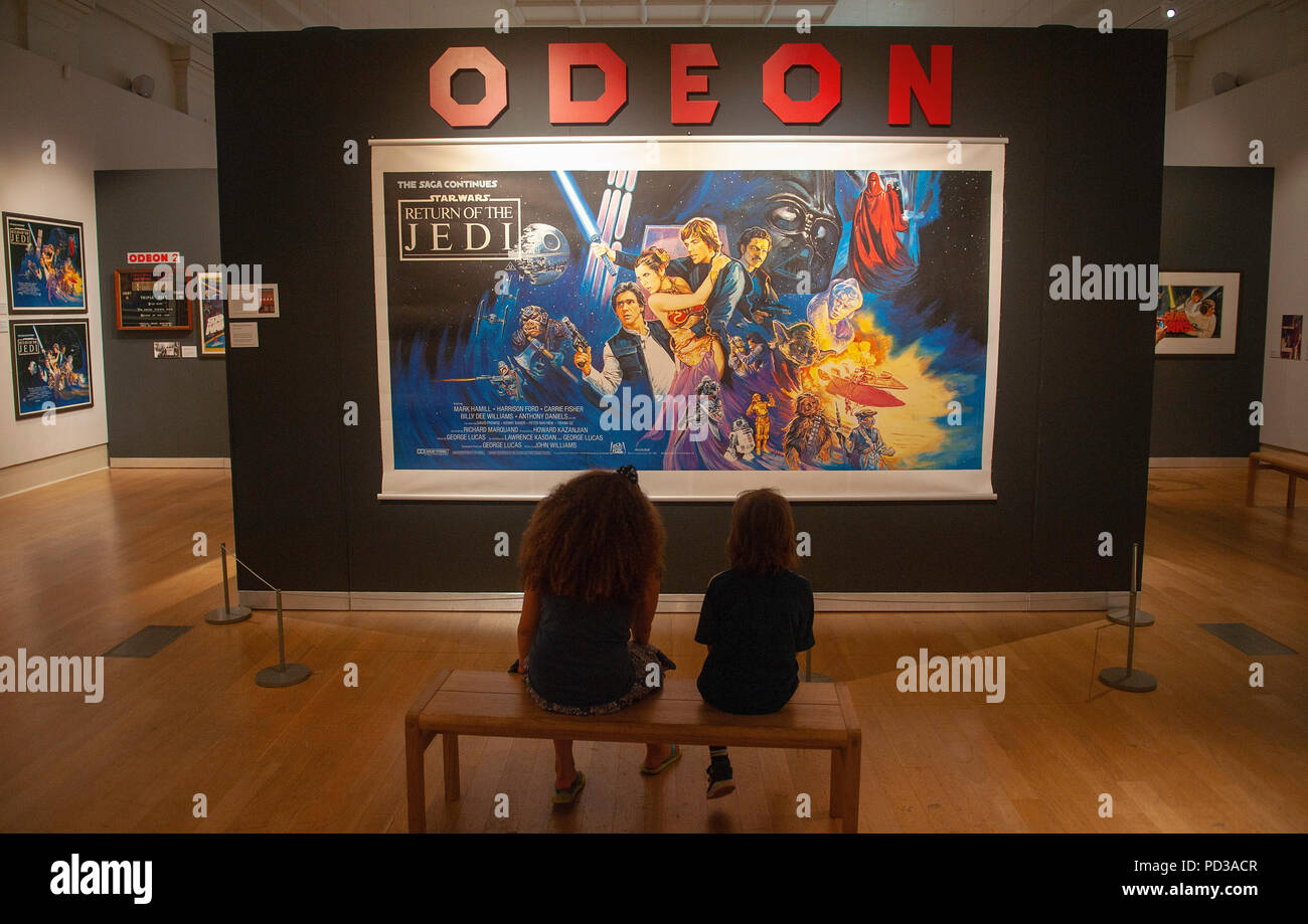 Kann das Spielzeug mit Euch. Star Wars Spielzeug und Filmen Ausstellung im Neuen Museum, Leicester entfernt. Stockfoto